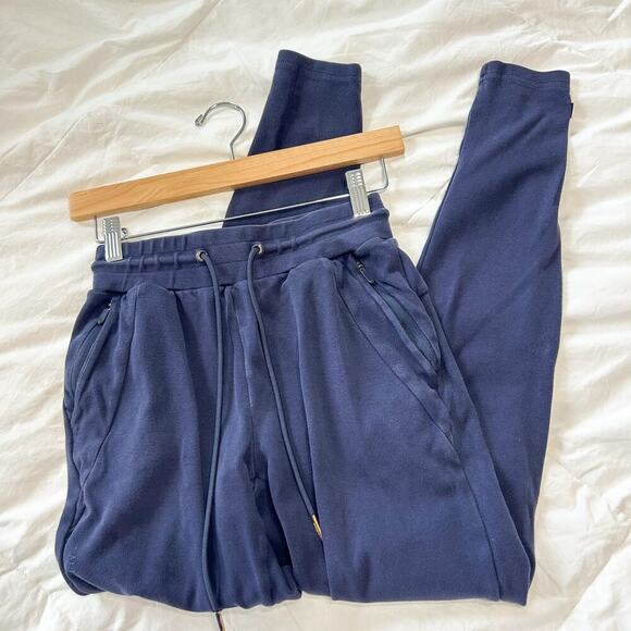 Alphalete Identity Joggers Navy Blue Women’s Size Small Tapered Sweatpants - Picture 1 of 5